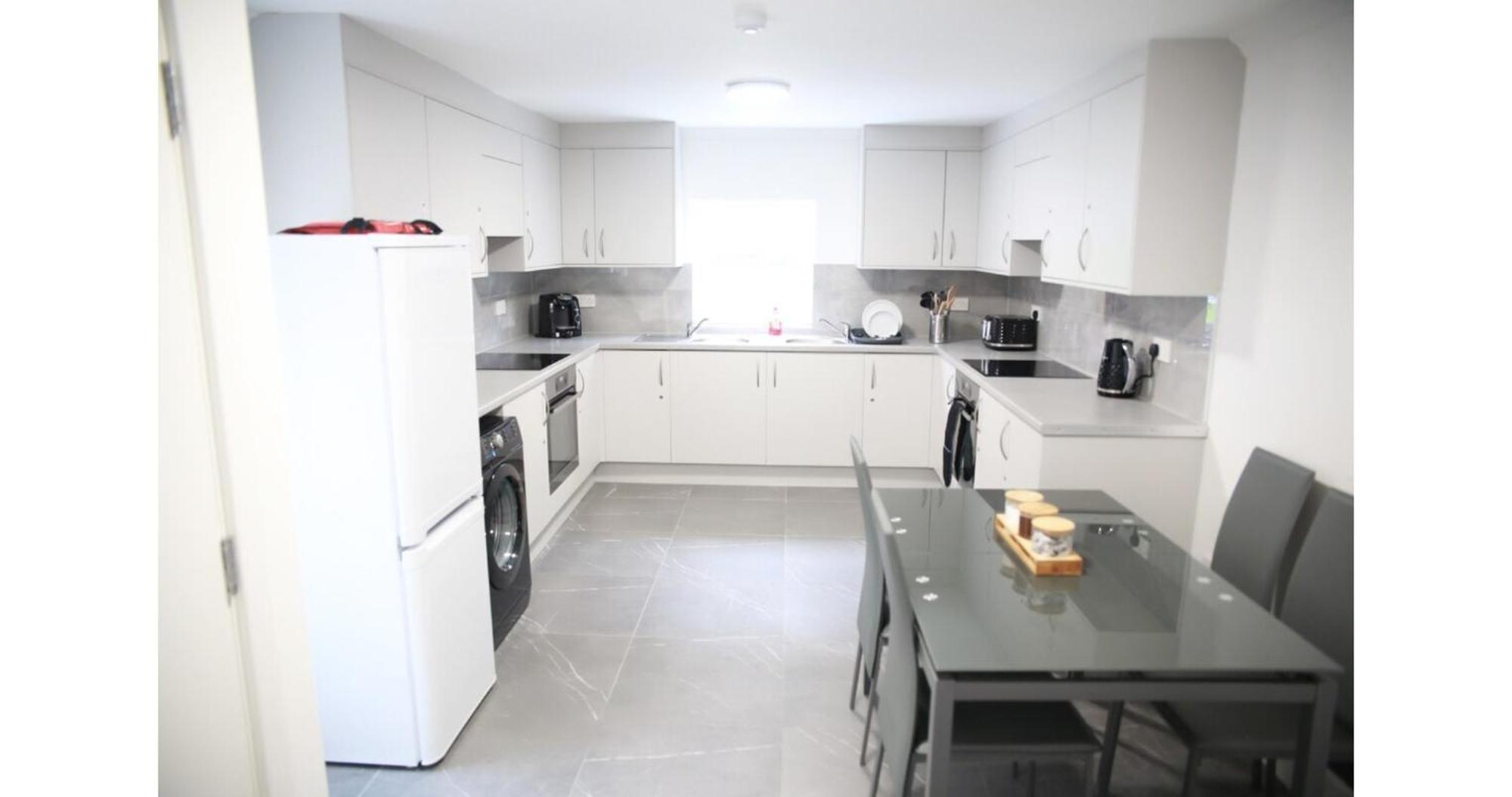 Cricklewood Deluxe Ensuite Room 런던 외부 사진
