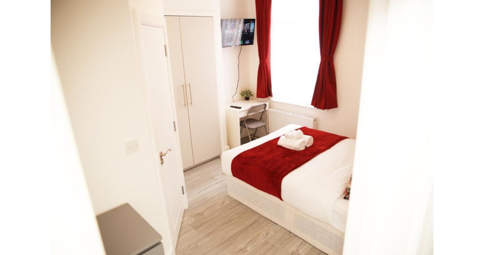Cricklewood Deluxe Ensuite Room 런던 객실 사진