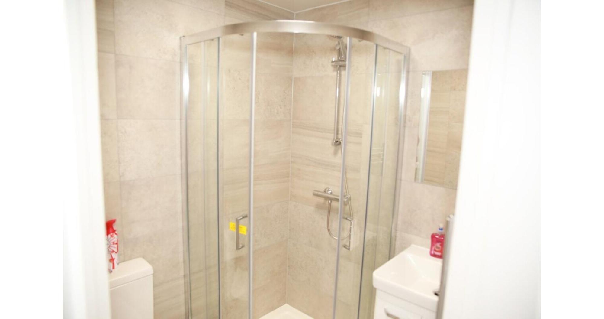 Cricklewood Deluxe Ensuite Room 런던 객실 사진