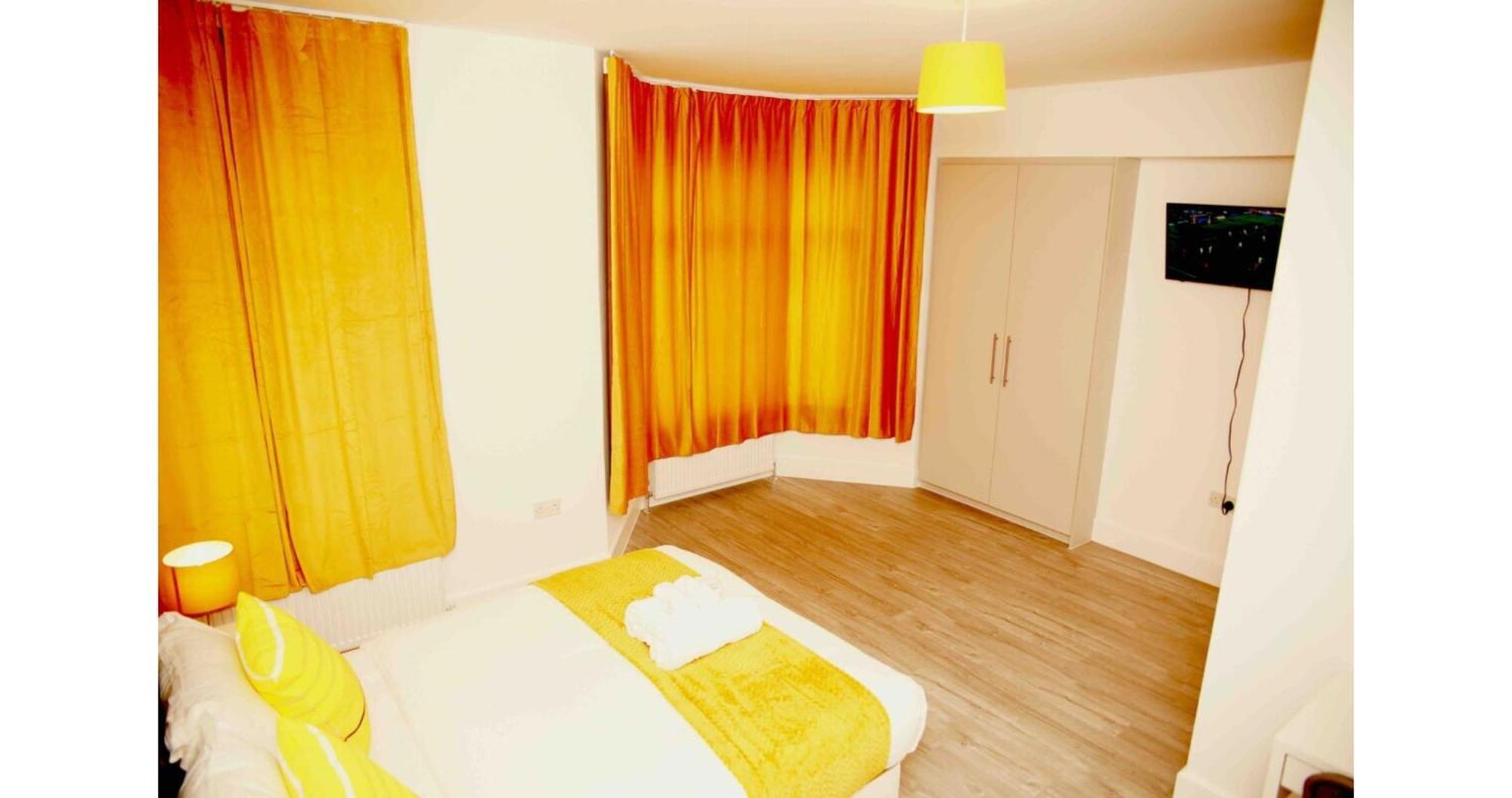 Cricklewood Deluxe Ensuite Room 런던 객실 사진